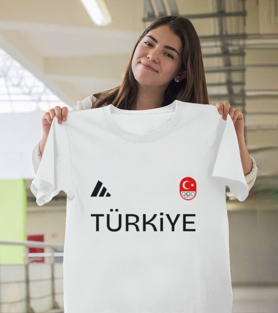 Türk Sporları Türkiye Olimpiyatları Bayrağı T-Shirt