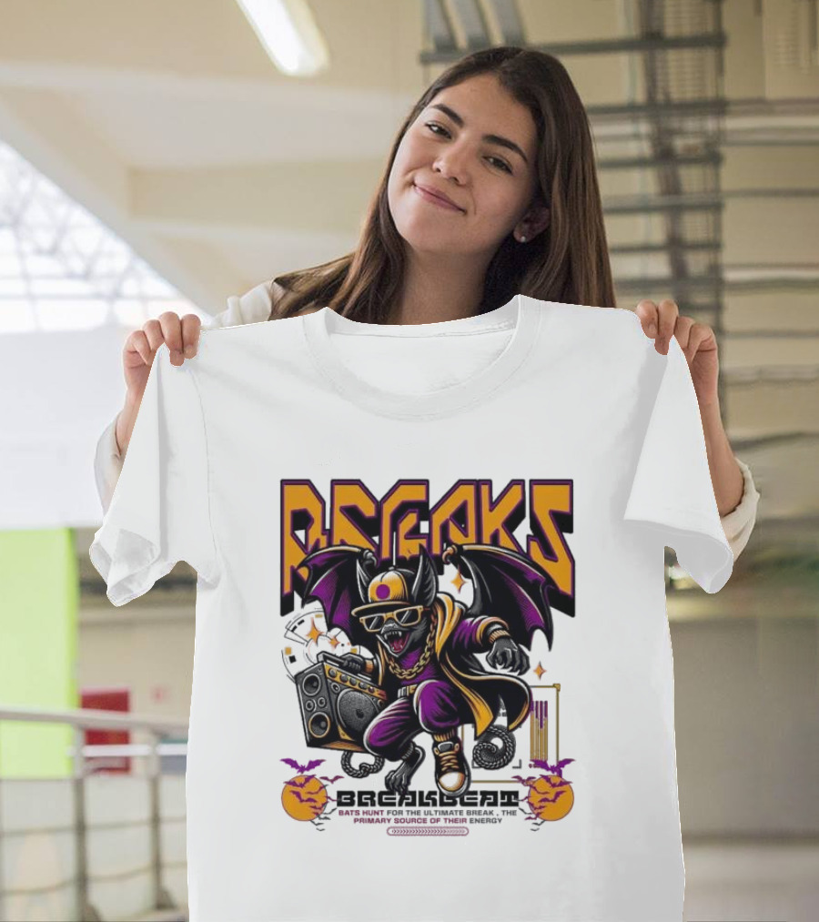 Breakbeat Bat Breaks Bats Hunt For The Ultimate Break Primary Source Of Energy T-Shirt