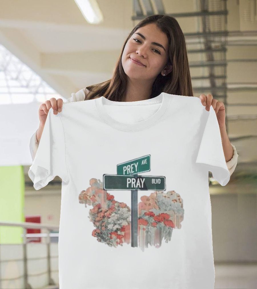 Pray Boulevard Prey Avenue Floral Street Sign Snapshot SS Knit T-Shirt