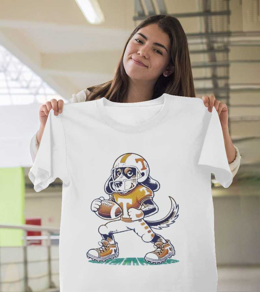 Tennessee Vols Smokey Dog Mascot Football Player T-Shirt