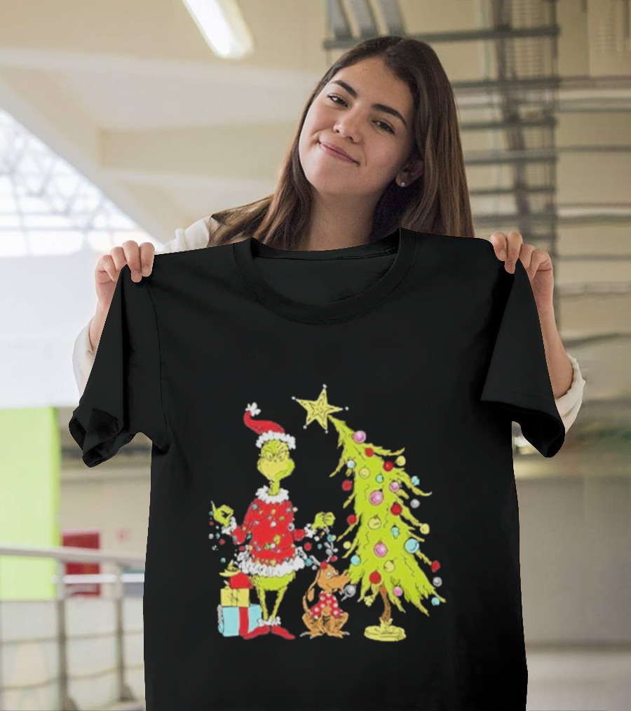 Grinch Christmas Tree With Santa Hat And Max By Presents T-Shirt