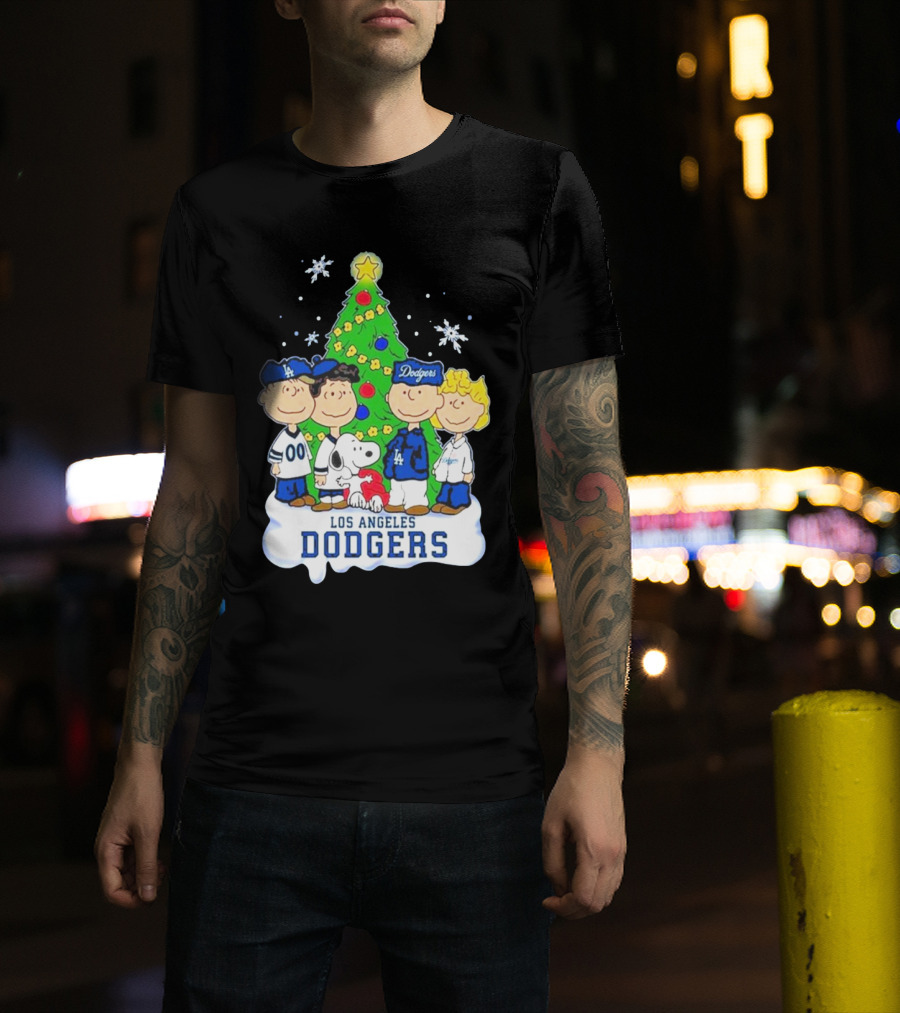 Los Angeles Dodgers Christmas With Snoopy And Peanuts Characters T-Shirt