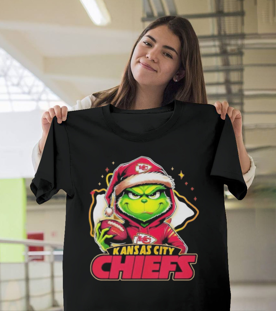 Kansas City Chiefs Grinch Santa Football T-Shirt