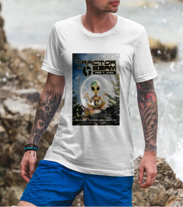 Tractorbeam Feb 7 2025 Boulder Theater Boulder CO Alien Meditation Scene T-Shirt
