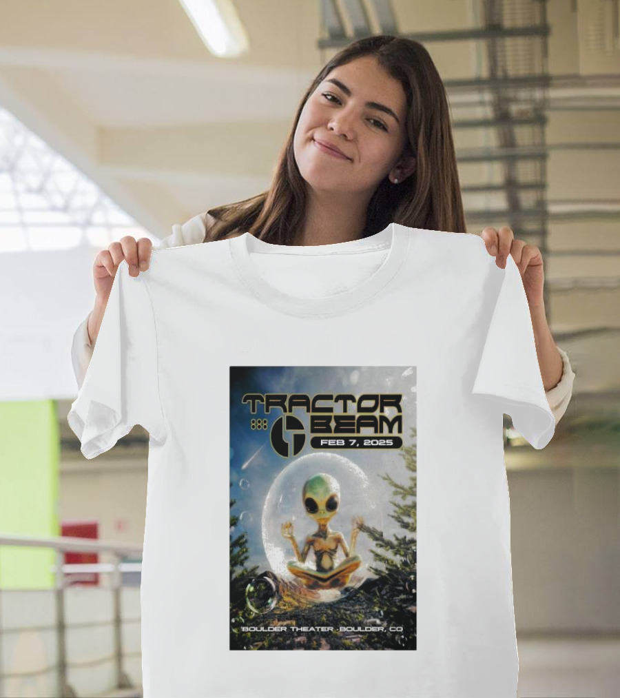 Tractorbeam Feb 7 2025 Boulder Theater Boulder CO Alien Meditation Scene T-Shirt