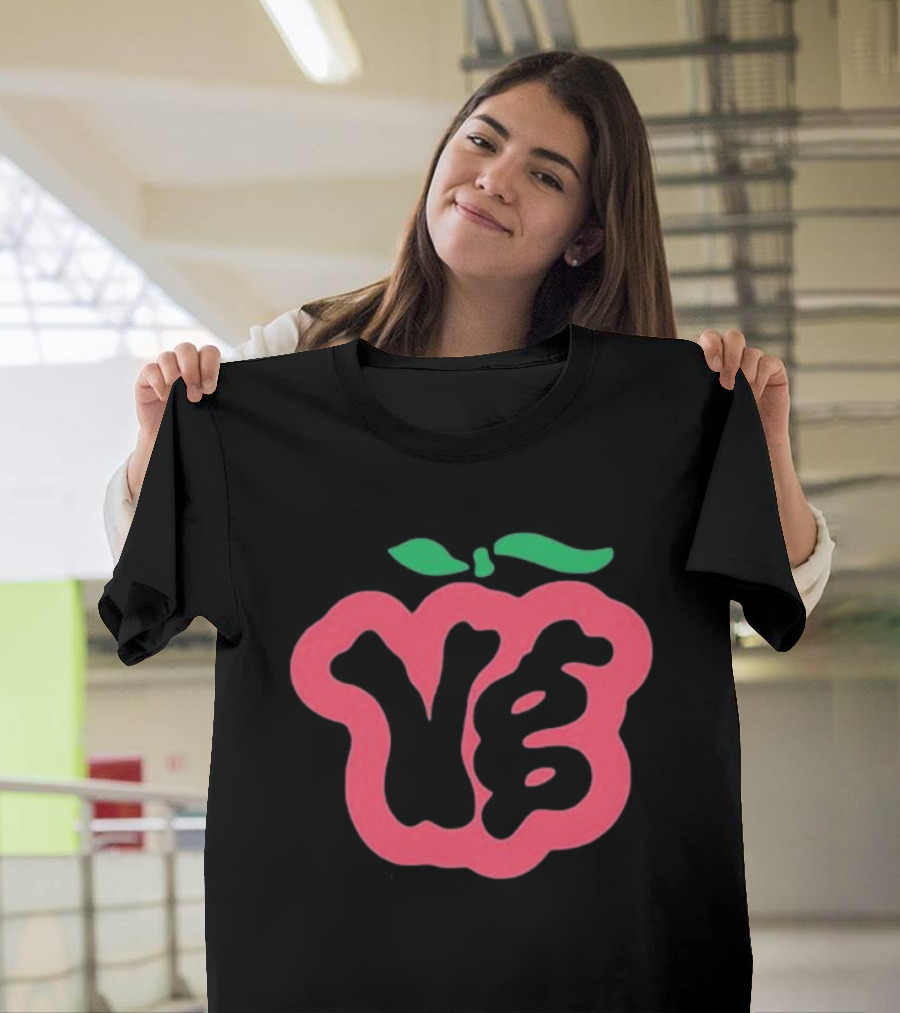Cherry Studios Ying Yang Apple T-Shirt