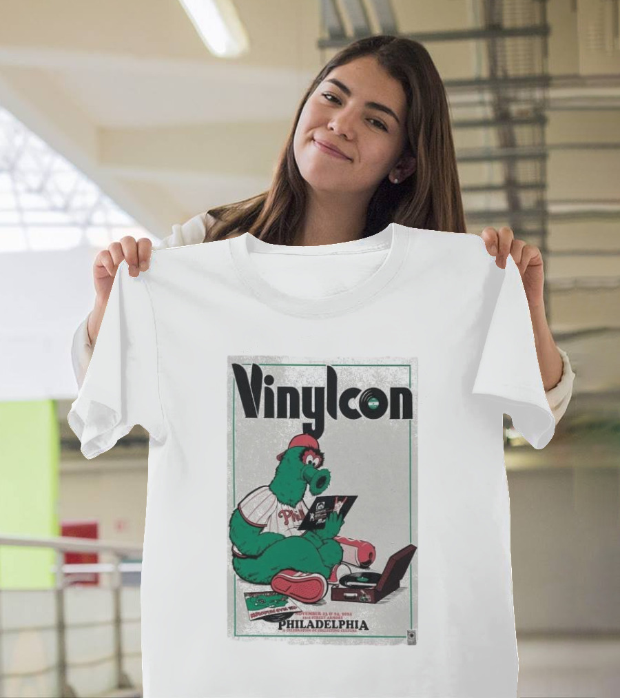 Vinylcon Philadelphia Phillies Mascot At 23rd St Armory Listening On Turntable T-Shirt
