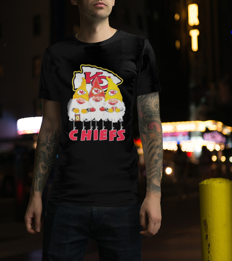 Kansas City Chiefs Merry Christmas Gnomes T-Shirt