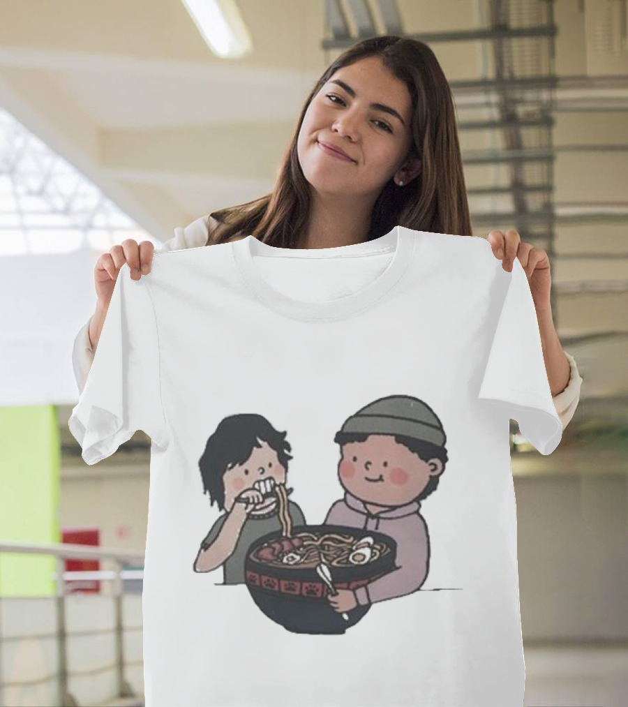 Slushy Noobz Noodles Fun Cartoon Characters Eating Ramen Bowl T-Shirt