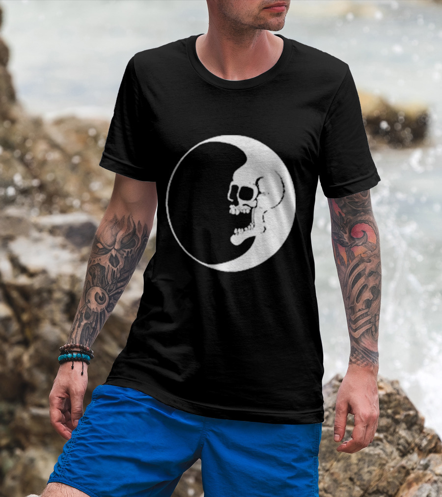 Zero Dead Moon Skull Crescent T-Shirt