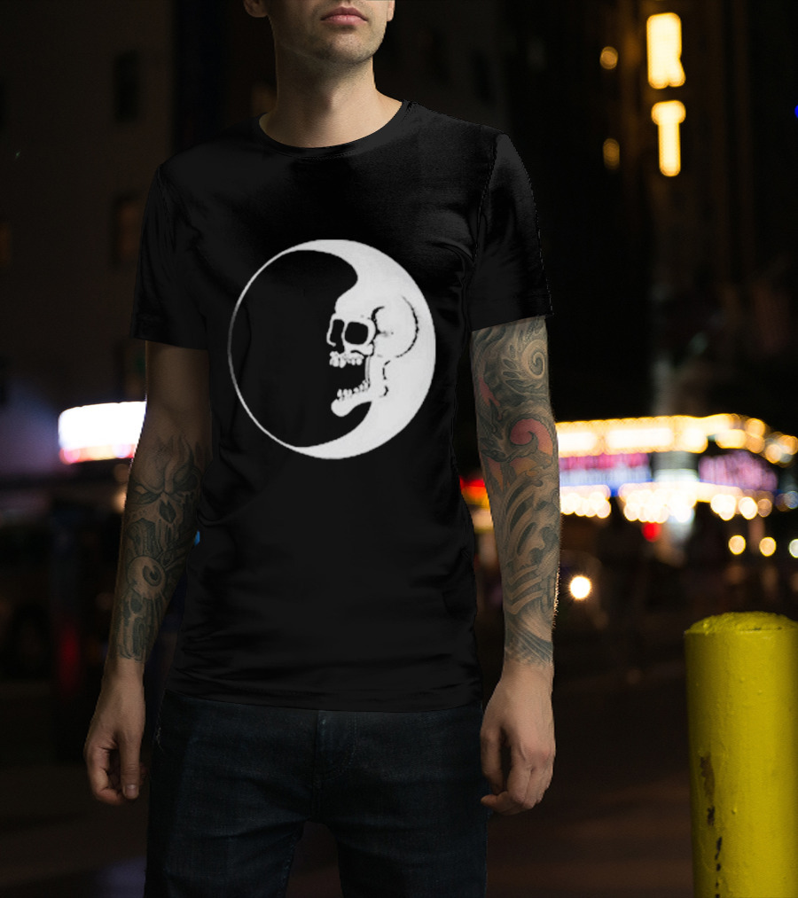 Zero Dead Moon Skull Crescent T-Shirt
