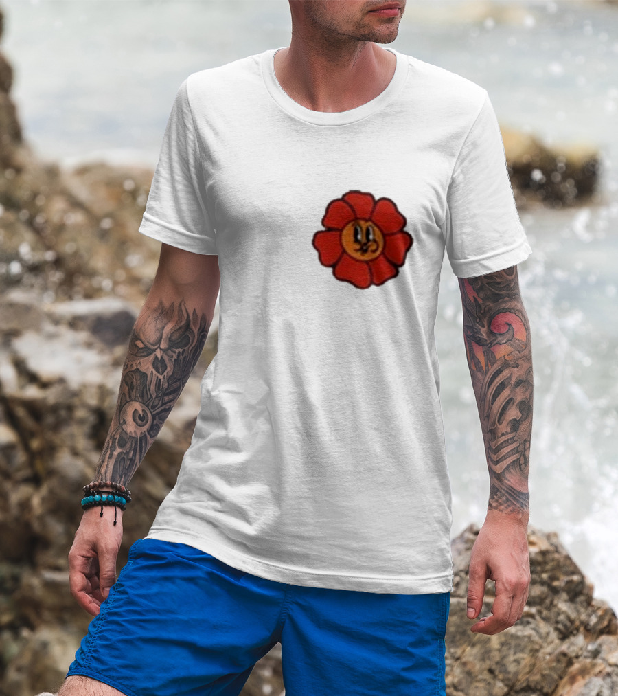 Ludwig Mogul Mogi Red Flower Cartoon Face T-Shirt