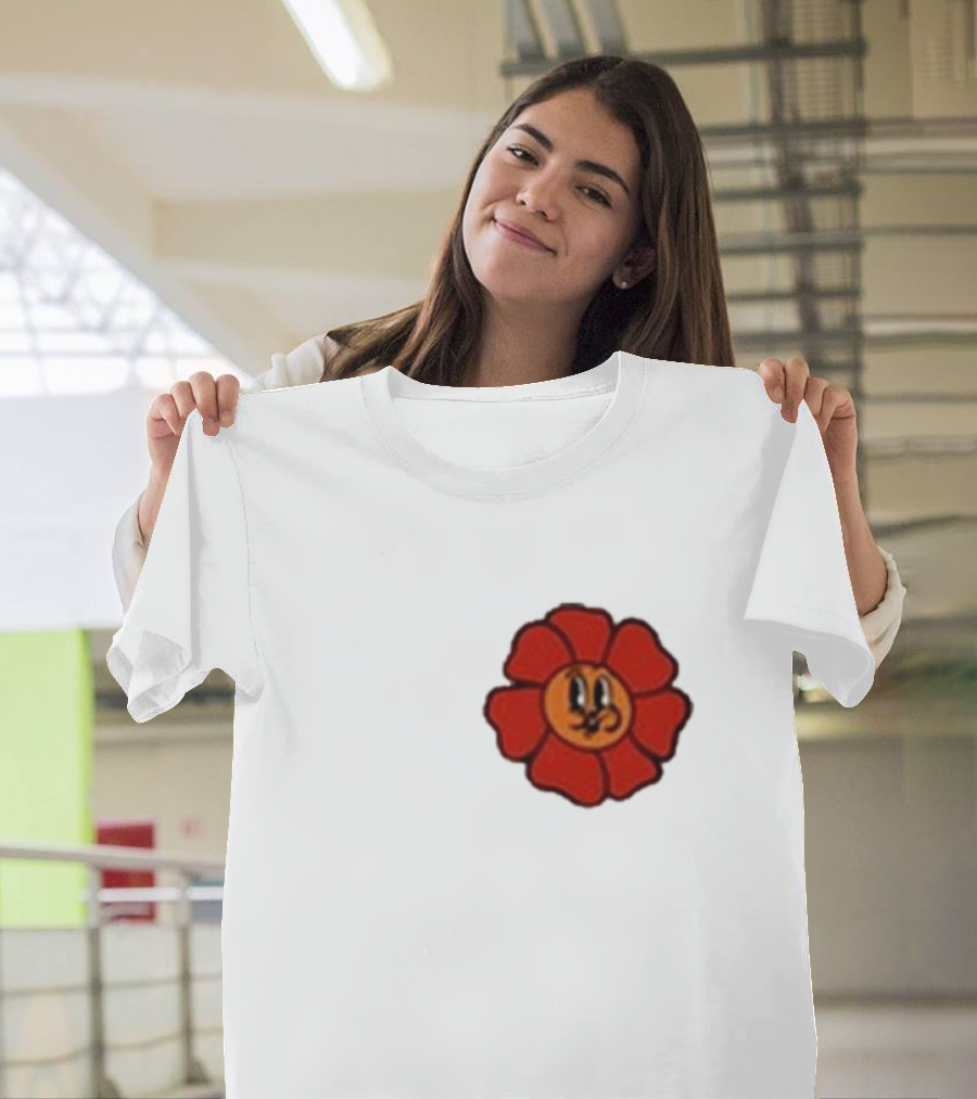 Ludwig Mogul Mogi Red Flower Cartoon Face T-Shirt