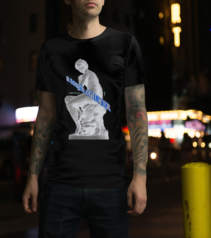 Nymph A Touch Of Iuter Collezione Primavera Estate 2025 Insieme Dal 2002 Statue T-Shirt