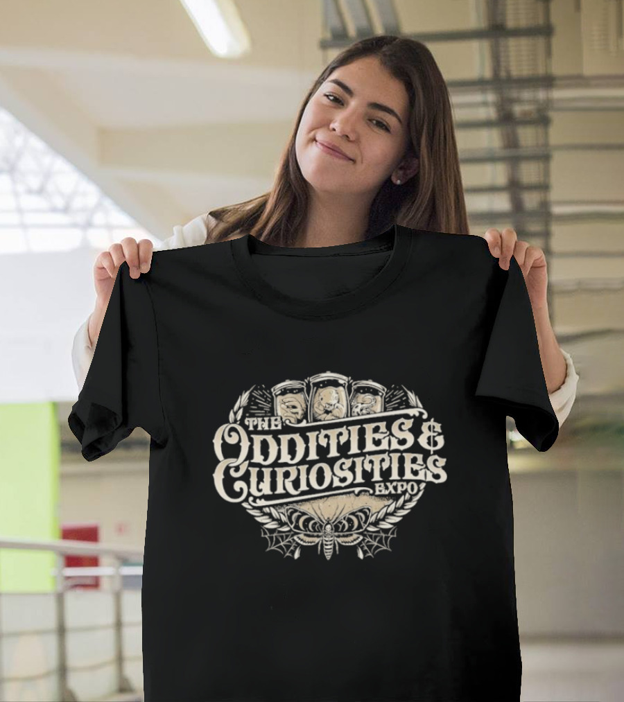 The Oddities And Curiosities Expo Death Head Moth Skeletons Tarot Cards T-Shirt