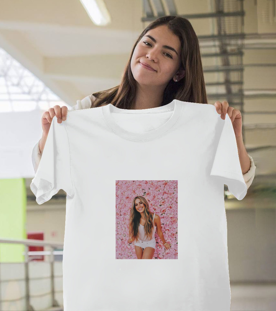 addison rae merch pink floral background pouty face T-Shirt