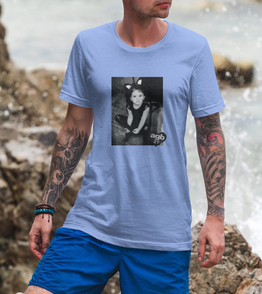 Agb 27 Vintage Style Cat Costume Photograph T-Shirt