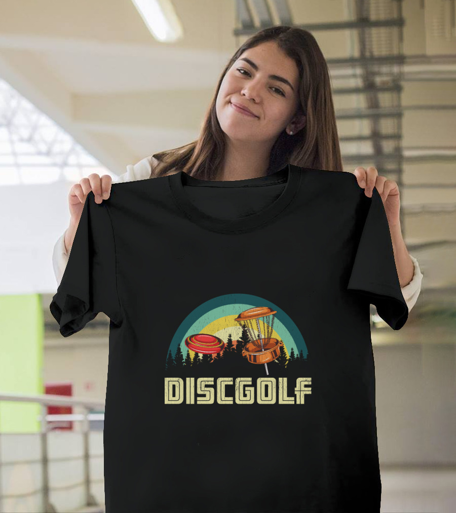 Vintage Disc Golf Frolf Frisbee 80s Style Retro Forest Scene T-Shirt