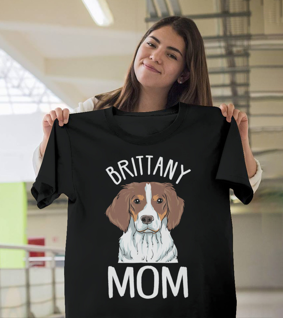 Brittany Spaniel Mom T-Shirt