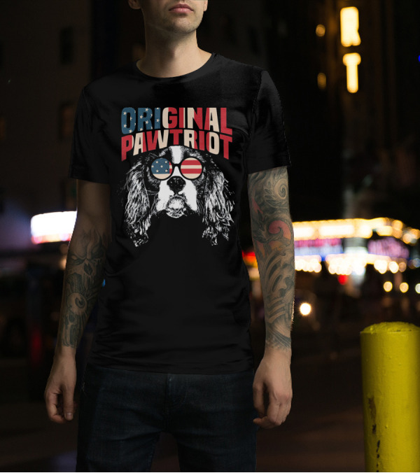 Original Pawtriot Cavalier King Charles Spaniel USA Flag Sunglasses T-Shirt
