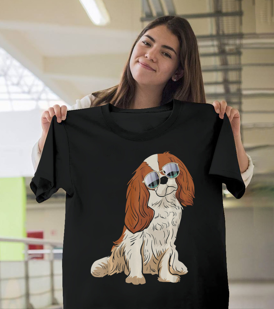 Cavalier King Charles Spaniel With Sunglasses T-Shirt