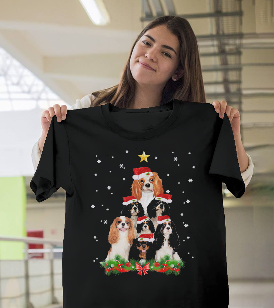 Cavalier King Christmas Tree with Santa Hat Dogs and Snowflakes T-Shirt