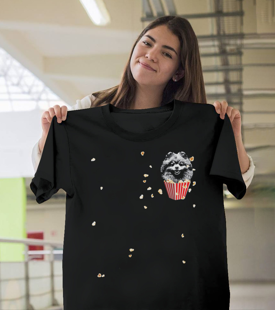 Smiling Pomeranian in Popcorn Box with Popping Kernels T-Shirt