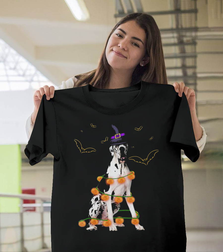 Great Dane Witch Hat Pumpkin Lights Bats Halloween Kids Funny T-Shirt