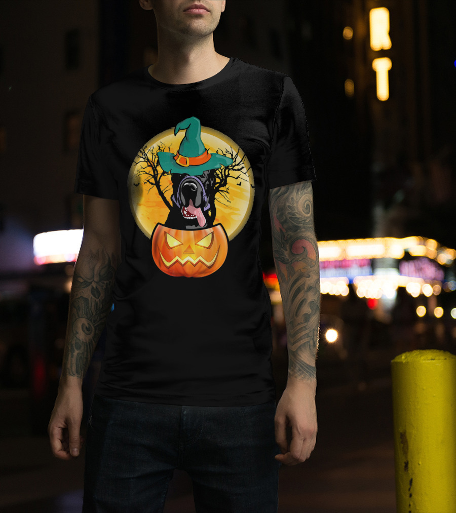 Great Dane Halloween Pumpkin Witch Hat Spooky Scene T-Shirt