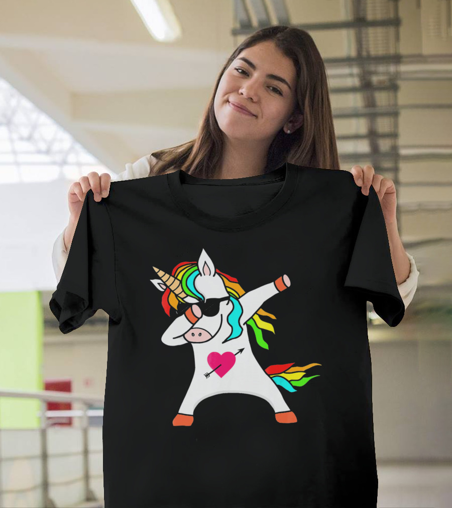 Funny Heart Valentines Day Dabbing Unicorn With Rainbow Mane And Sunglasses T-Shirt