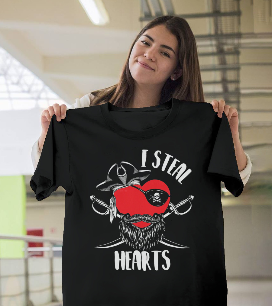I Steal Hearts Funny Valentines Day Pirate Beard Patch Swords T-Shirt
