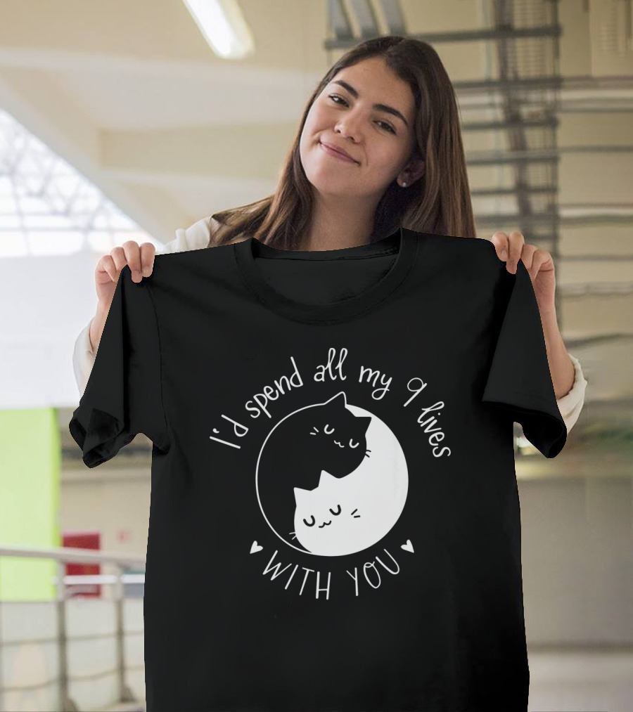 I'd Spend All My 9 Lives With You Cute Cat Circle Valentine's Day T-Shirt