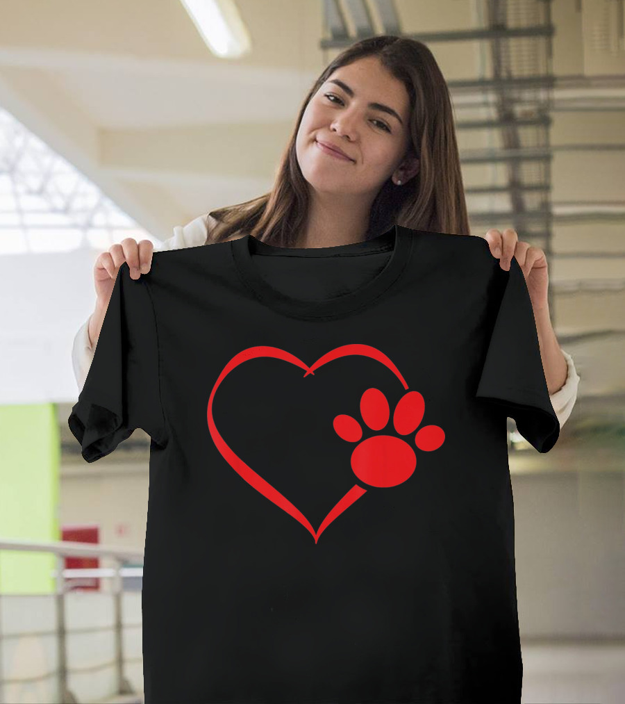 Red Heart Dog and Cat Paw Print Heart Va Love Pet Pawprint T-Shirt