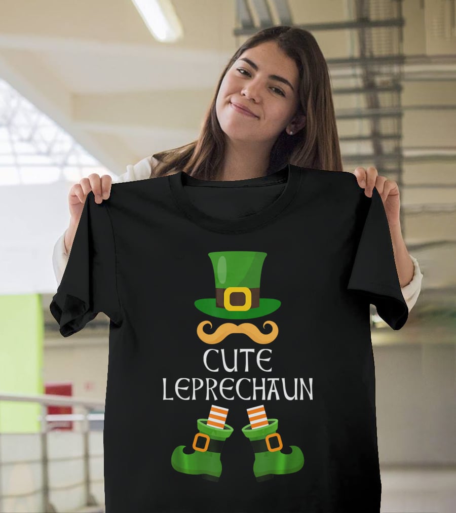 Cute Leprechaun Matching Family St Patrick's Day Hat Boots T-Shirt