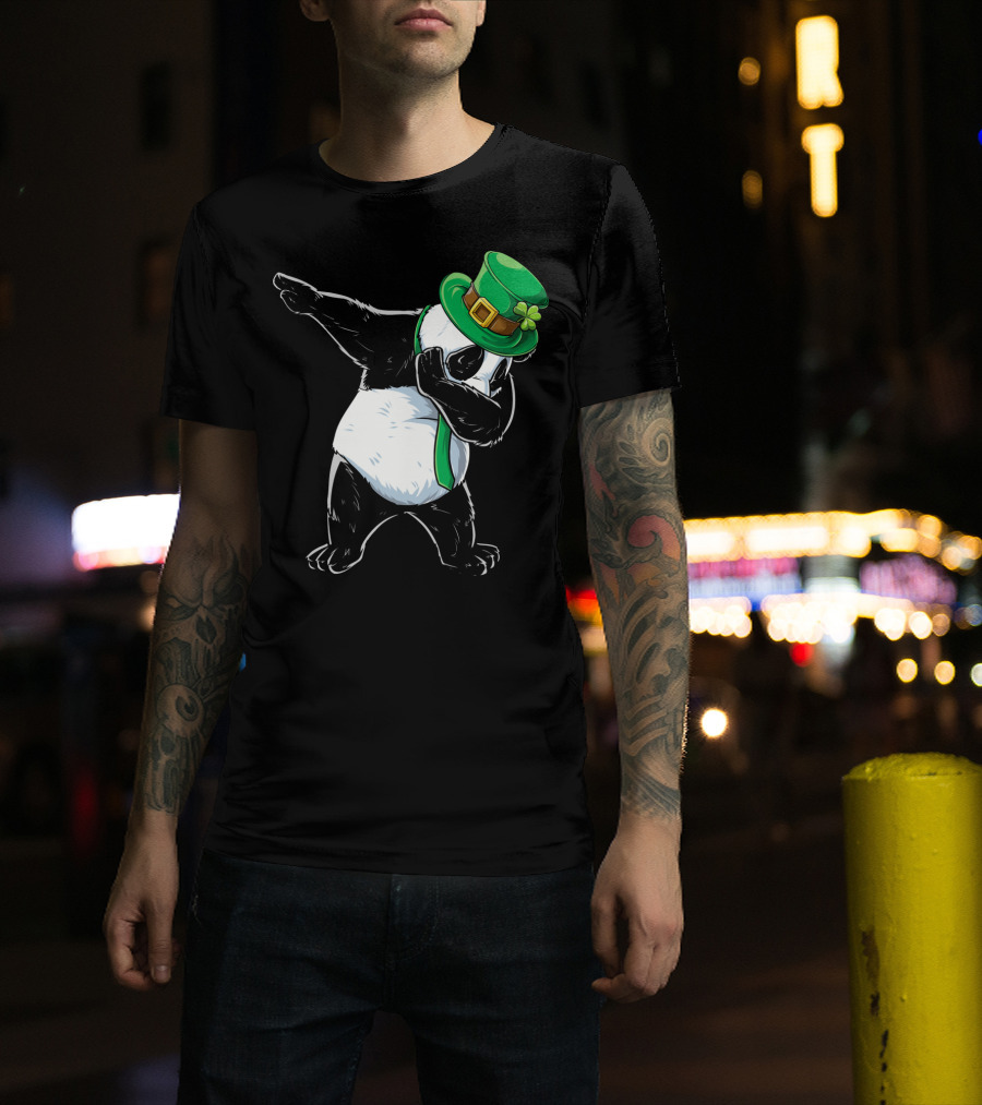 Dabbing Panda St Patricks Day Hat And Green Scarf T-Shirt