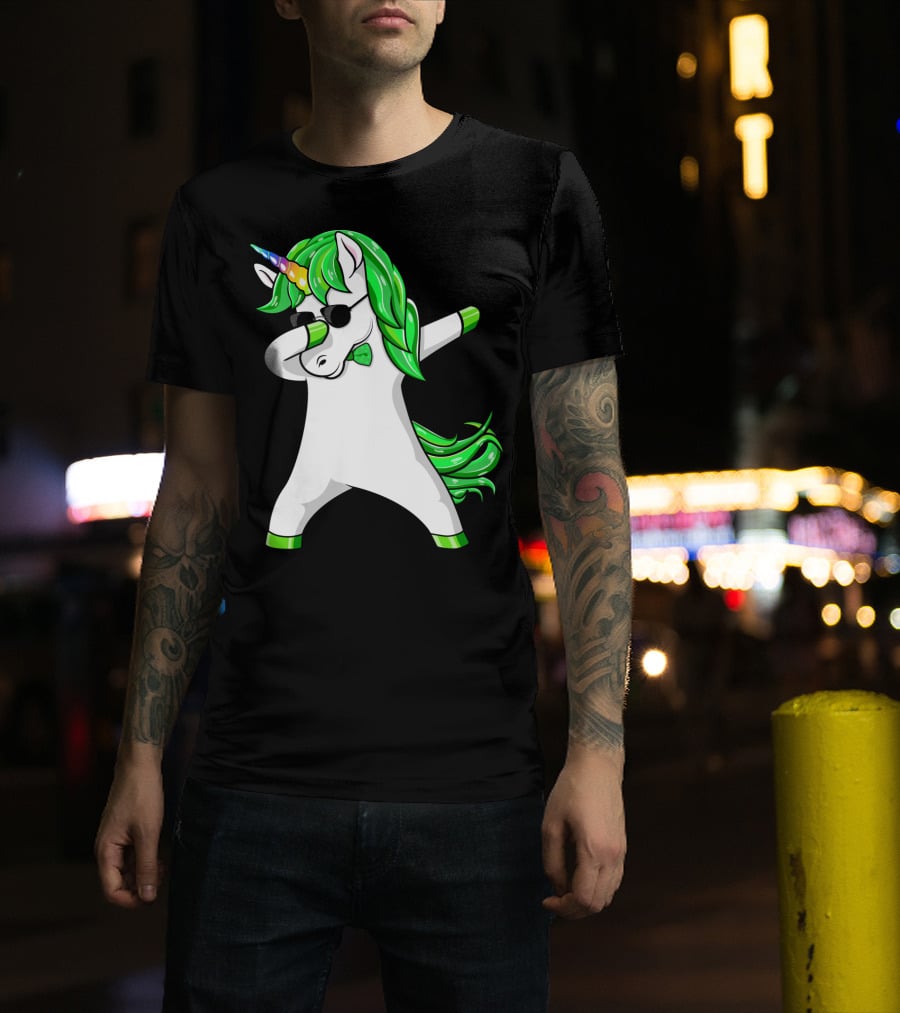 St Patricks Day Dabbing Green Unicorn T-Shirt