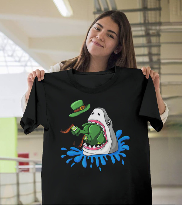 Shark Swallowing Green Leprechaun Hat Splashing Water T-Shirt