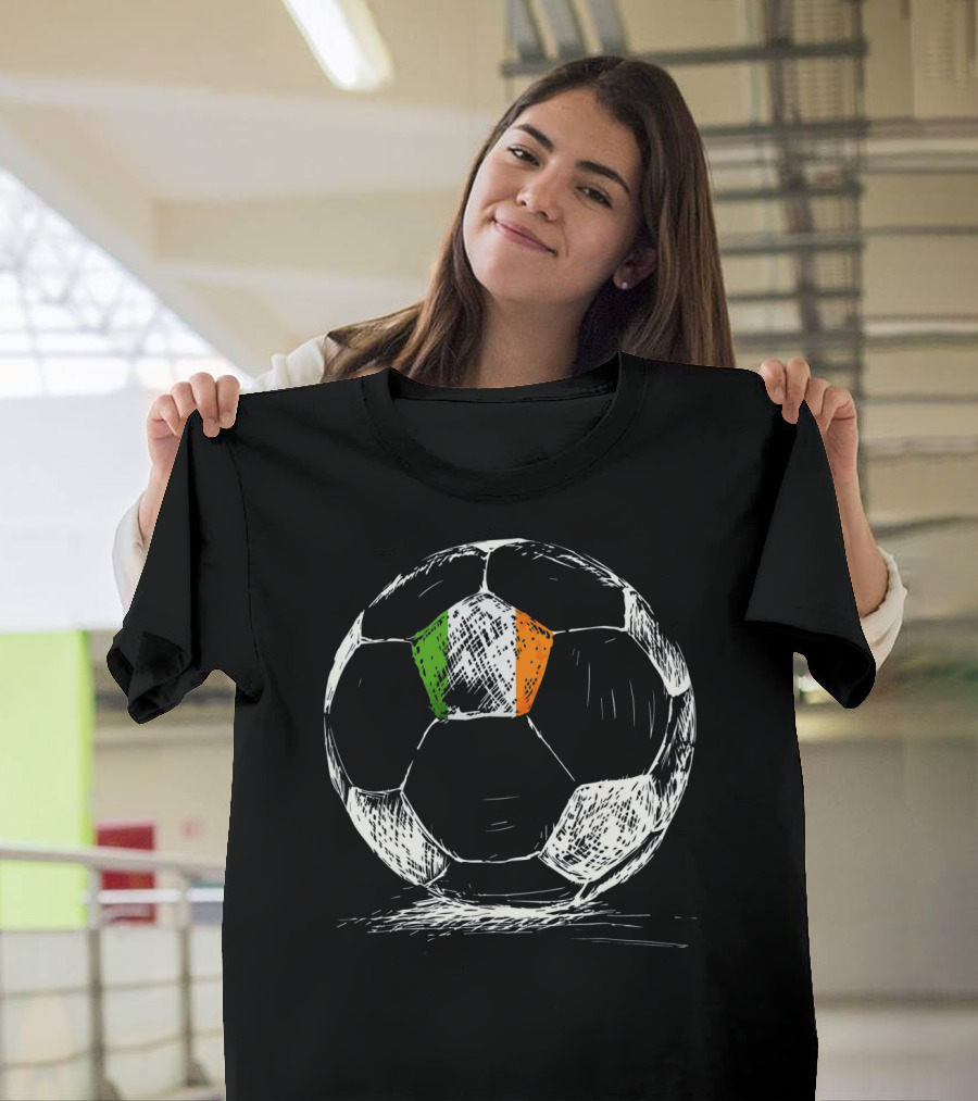 Ireland Irish Eire Flag Soccer Ball T-Shirt
