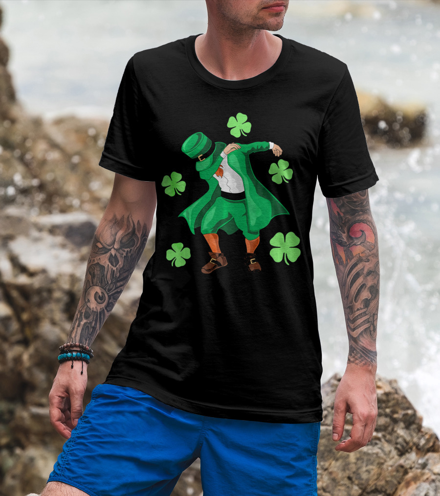 Funny Dabbing Leprechaun With Clovers For St. Patrick's Day T-Shirt