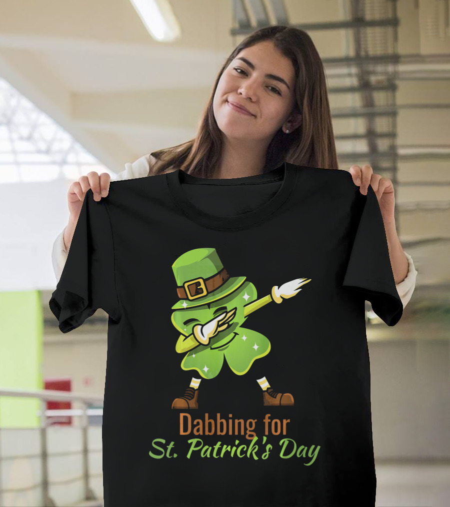 Dabbing for St. Patrick's Day Funny Dabbing Shamrock T-Shirt