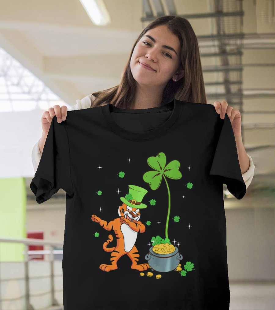 Shamrock Leprechaun Tiger St Patricks Gold Pot T-Shirt