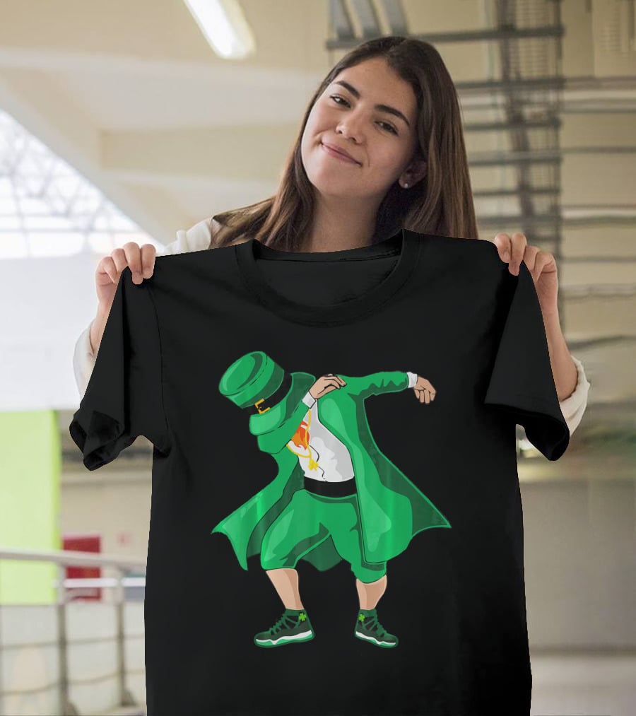 Dabbing Irish Leprechaun In Green Suit With Shamrock Shoes T-Shirt