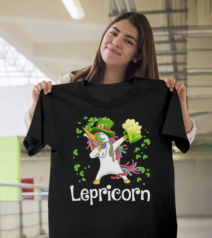 Lepricorn Beer Mug Shamrocks Rainbow Unicorn St. Patrick's Day T-Shirt