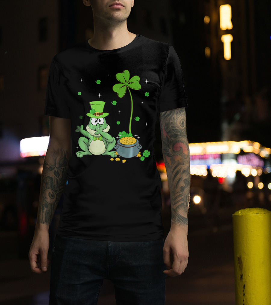 Shamrock Leprechaun Frog With Pot Of Gold And Clover Hat T-Shirt