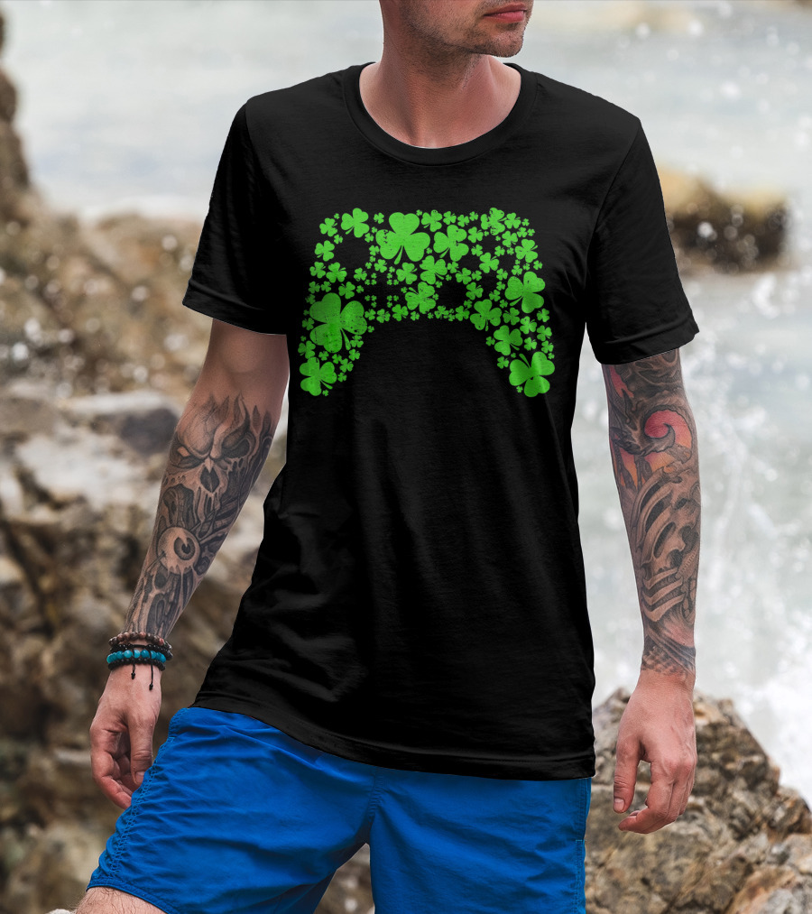 St Patricks Day Gamer Gaming Lucky Shamrock Controller T-Shirt
