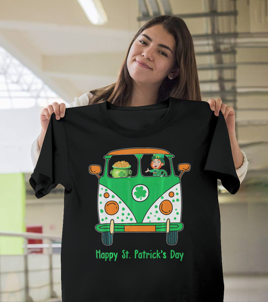 Happy St. Patrick's Day Leprechaun Gold Pot Hippie Car T-Shirt