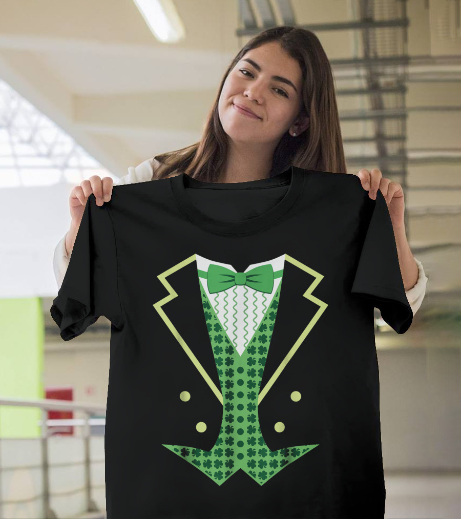 Leprechaun Costume Vintage Tuxedo Clover Bow Tie T-Shirt
