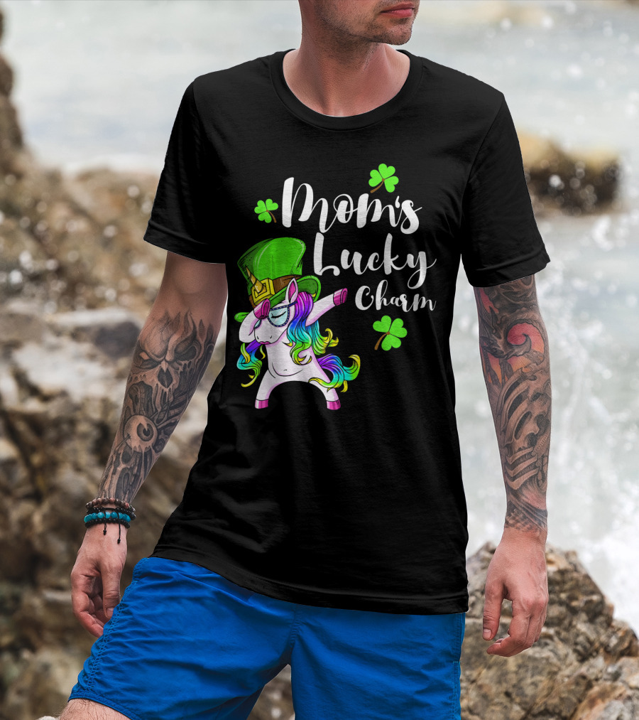 Mom's Lucky Charm St. Patricks Day Unicorn Irish Dance T-Shirt