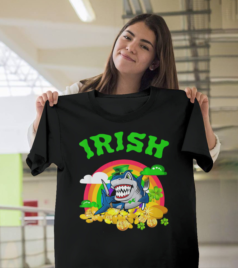 Irish Shark Funny St Patricks Day Leprechaun Rainbow Coins T-Shirt