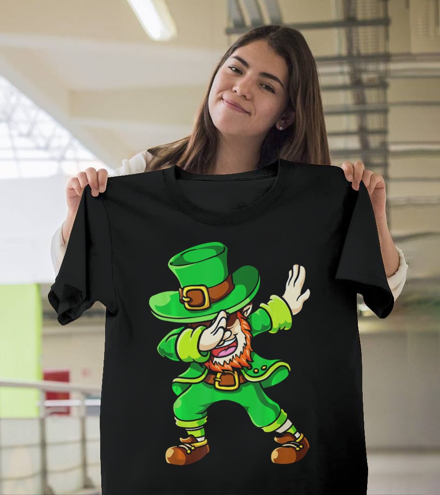 St Patricks Day Dabbing Leprechaun Irish Celebration T-Shirt